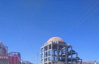 Cami inşaatında iskele çöktü: 4 işçi yaralandı