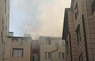 Çatı katında çıkan yangın korkuttu
