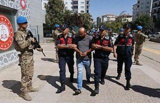 Cinayet şüphelileri komandolar eşliğinde adliyeye...