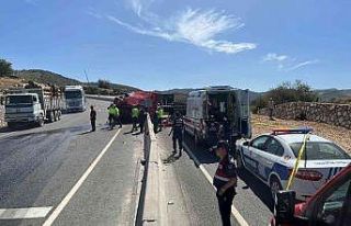 Çine’de  tır devrildi: 1 ölü