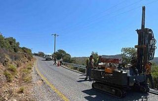 Datça Yazı-Knidos yoluna çelik oto korkuluk