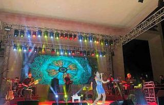 Didim Amfi tiyatroda “Yıldız isimleri” ağırlandı