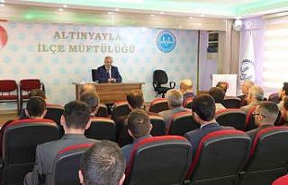 “Din görevlileri gençlere ulaşmalı”