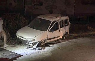 Direksiyon hakimiyetini kaybeden alkollü sürücü...