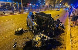 Diyarbakır’da takla atan araçlar hurdaya döndü,...