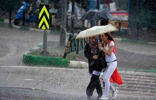 Doğu Karadeniz kıyılarında kuvvetli yağışlara...