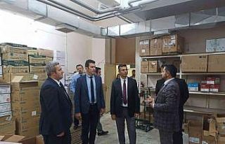 Dr. Korkmaz, hastane Covit servisi ve laboratuvarında...