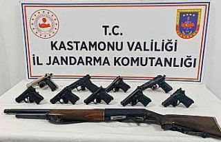 Düğünde havaya ateş açan şahıslara jandarma...