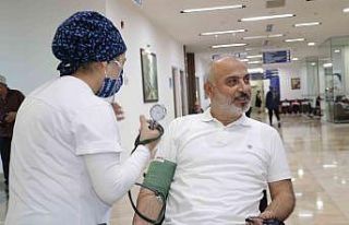 ‘Dünya Kalp Günü’nde kalp hastalarına uyarılar