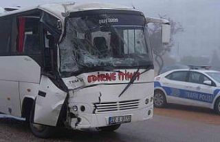 Edirne’de trafik kazası: 20 yaralı