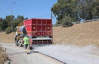 Efeler Belediyesi yol çalışmalarını aralıksız...