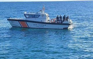 Ekipler denizde ve kıyıda didik didik onu arıyor