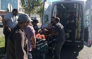 Elazığ’da yolun karşısına geçen kadına çarpan...