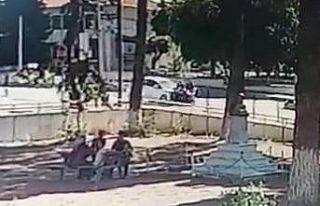 Elektrikli bisikletteki 2 kişinin yaralandığı...