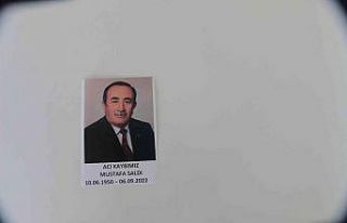 Emekli eğitimci son yolculuğuna dualarla uğurlandı