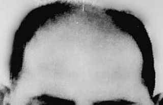 Emekli polis denizde yüzerken boğuldu