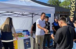 Emniyetten öğrencilere bilgilendirme standı