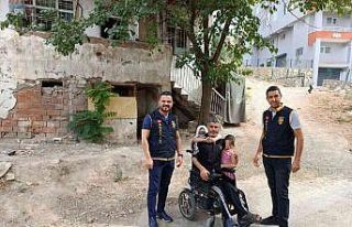 Engellinin çalınan akülü aracı polis ekiplerince...