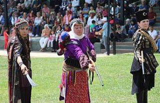 Eskişehir Anadolu Bacıları oyun ve gösterileri...
