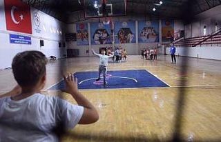 Eskişehir’de 10-18 yaş hentbol çalışmaları...