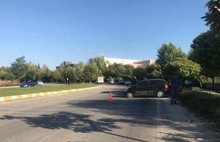 Eskişehir’de iki otomobil çarpıştı