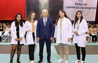 ESOGÜ Tıp Fakültesi’nin yeni öğrencileri beyaz...