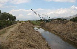 Feslek kurutma kanalında temizlik çalışması yapıldı