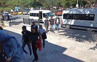 FETÖ bağlantılı 5 kişi Yunanistan’a kaçamadan...