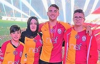 Galatasaray’ın yıldızı Yunus, anneannesinin...