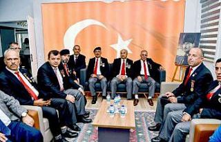 Gaziler: “Bu hizmeti ölünceye kadar unutamayız”