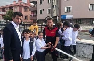 Gediz’de öğrencilerden İtfaiye Müdürlüğü’nde