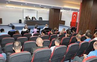 Gençlik ve Spor İl Müdürü Din, antrenörlerle...