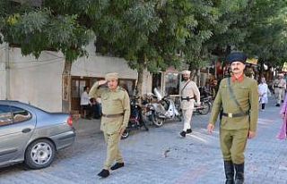 General Asım Gündüz, Emet’in cadde ve sokaklarında