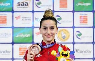 Gizem Özer, Dünya Üniversiteler Boks Şampiyonası’nda...