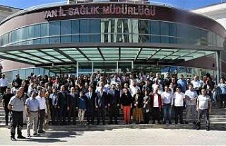 Görevden ayrılan Van İl Sağlık Müdürü Sünnetçioğlu...
