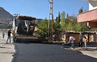 Hakkari kantar ve medresede asfalt çalışması