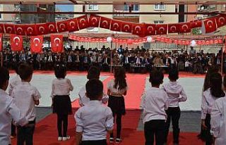 Hakkari’de İlköğretim Haftası kutlandı