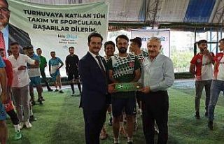 Hakkari’de mahalleler arası futbol turnuvası sona...