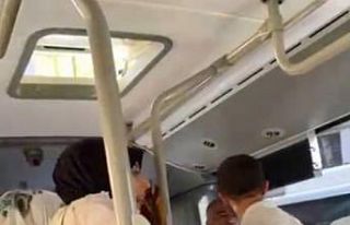 Halk otobüsünde ücretsiz kart kavgası kamerada