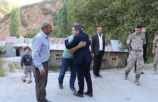 Hizan Kaymakamı Özçelik, operasyonda yaralanan...