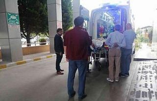İçindeki mürettebat ile denize indirilen teknenin...