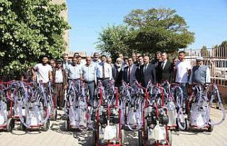 Iğdır’da üreticilere 36 adet seyyar süt sağım...