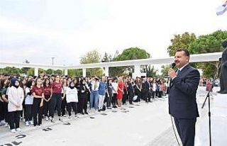 İlk ders zili çaldı