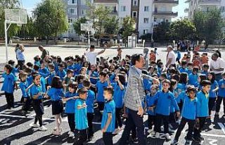 İlköğretim Haftasını Ankara misket havasıyla...