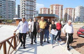 İş insanlarından Otizm Köyüne 100 bin liralık...