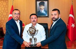 İşadamı Demirel ve Akgül’den Vali Çiçek’e...