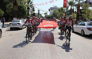 İstiklal Bayrağı Manisa’dan geçti