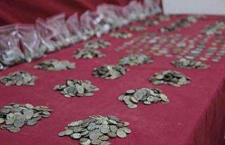 İzmir’de 8 binin üzerinde tarihi eser ele geçirildi