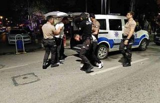 İzmit’te olaylı gece: Kavga eden gruba biber gazlı...