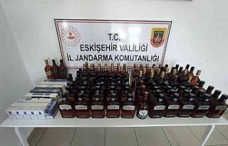 Jandarma ekipleri 85 bin lira değerinde kaçak içki...